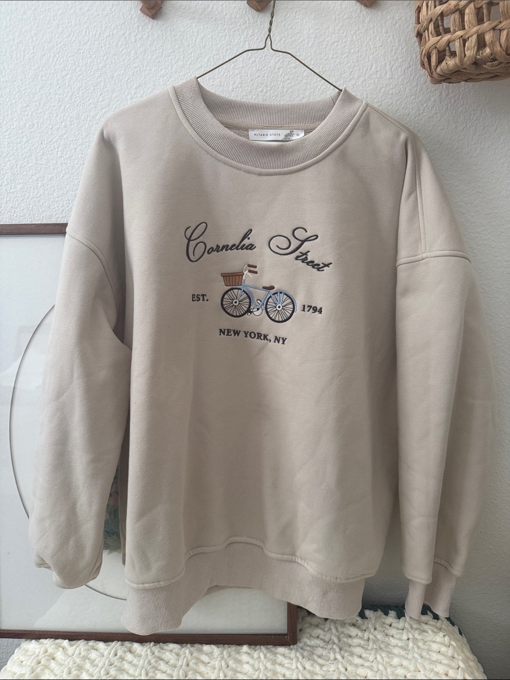 Embroidered “ Cornelia Street” Altar’d State Crewneck Sweatshirt - Beige M